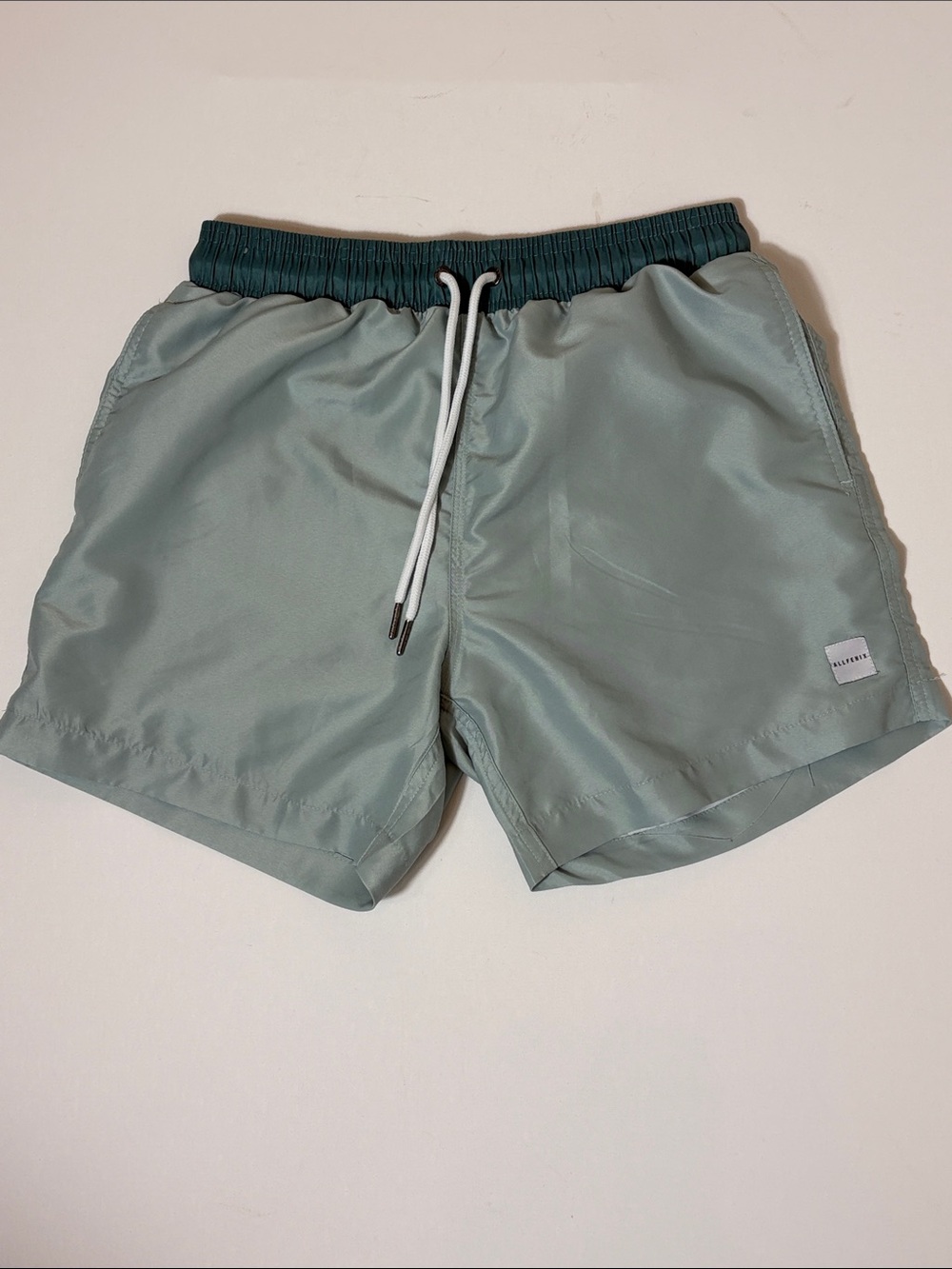 ALLFENIX Swim Trunks Men’s Small Green Drawstring Lined Board Shorts